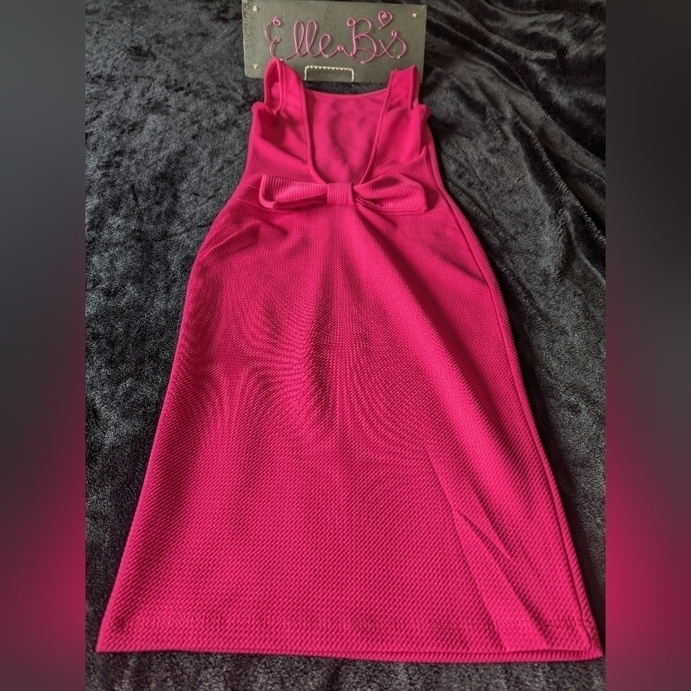 EUC Pink Textured Low Scoop Back Bow Midi Dress